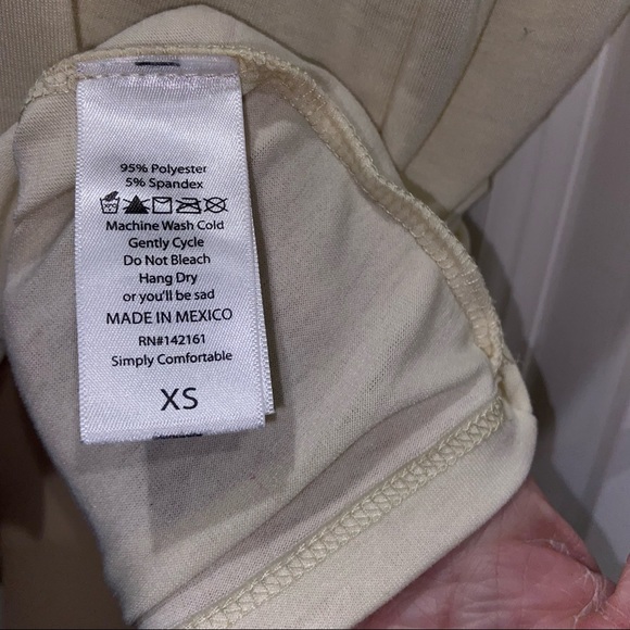 LuLaRoe LIV Red Trim Crew Neck Tee - Picture 6 of 7